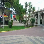 Mouikis Sun Village