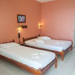 아파트호텔 Mouikis Sun Village 4*