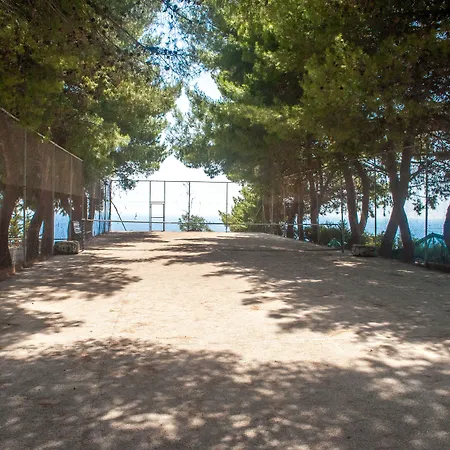 Apart-hotel Mouikis Sun Village 4*