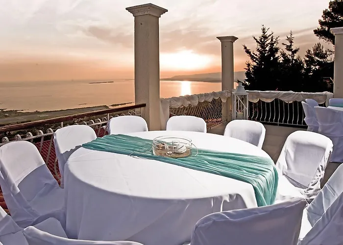 Mouikis Sun Village Lägenhetshotell 4*