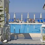 Apartahotel Mouikis Sun Village