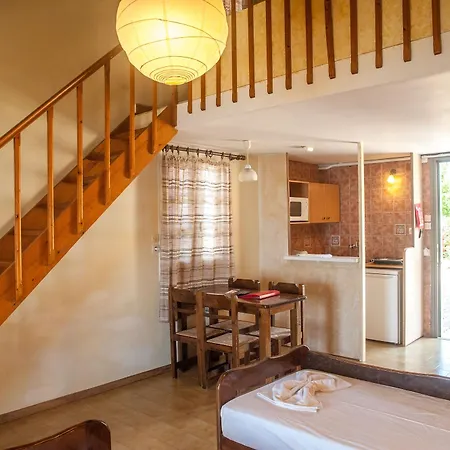 شقة فندقية Mouikis Sun Village