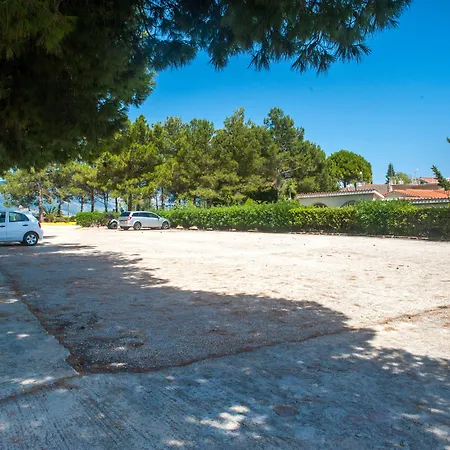 Aparthotel Mouikis Sun Village