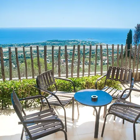 Mouikis Sun Village شقة فندقية Lakíthra