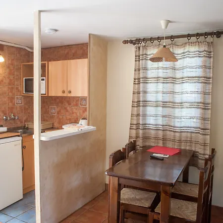 Hotel apartamentowy Mouikis Sun Village Lakíthra