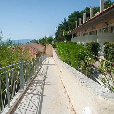 Mouikis Sun Village 4*