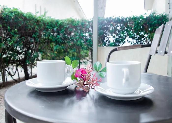 莫克斯阳光村公寓式酒店 4* Lakíthra