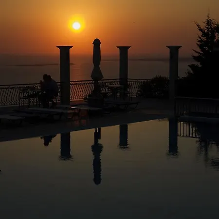 Mouikis Sun Village Lakíthra