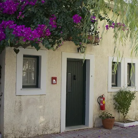 Mouikis Sun Village Lakíthra