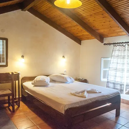 Mouikis Sun Village Aparthotel